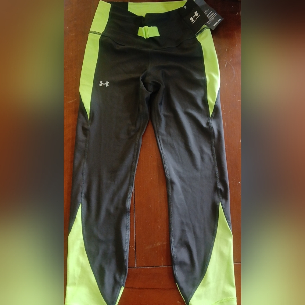 Under Armour Black and Green Athletic Leggings NWT